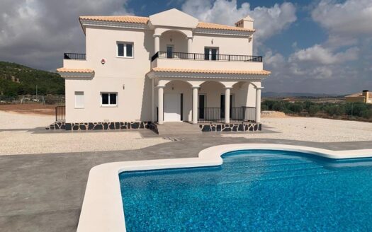Villa for sale in Pinoso