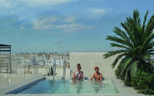 Apartamentos modernos en venta a solo 250 m de la playa de El Cura en Torrevieja, Costa Blanca