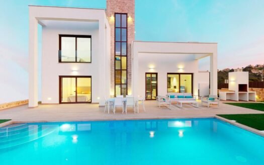 VILLAS WITH SEA VIEWS IN FINESTRAT !!!