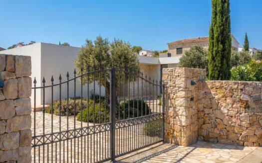 Custom Built New Villas in Pinoso (Alicante): Spacious Homes in Natural Surroundings