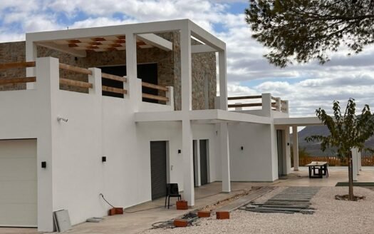Custom Built New Villas in Pinoso (Alicante): Spacious Homes in Natural Surroundings