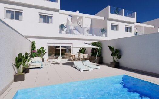 Nybyggda radhus vid La Serena Golf i Los Alcázares