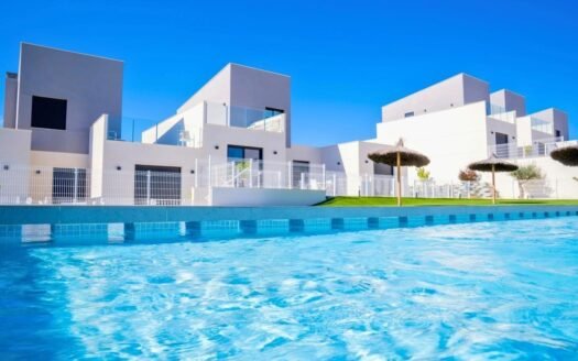 Maisons de ville et villas jumelées neuves, prêtes à emménager, à l’Altaona Golf Resort de Murcie